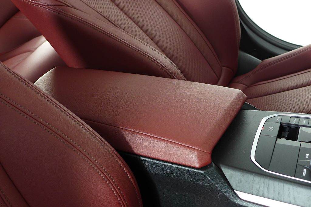 Thumbnail: 2023 BMW i4 - 16