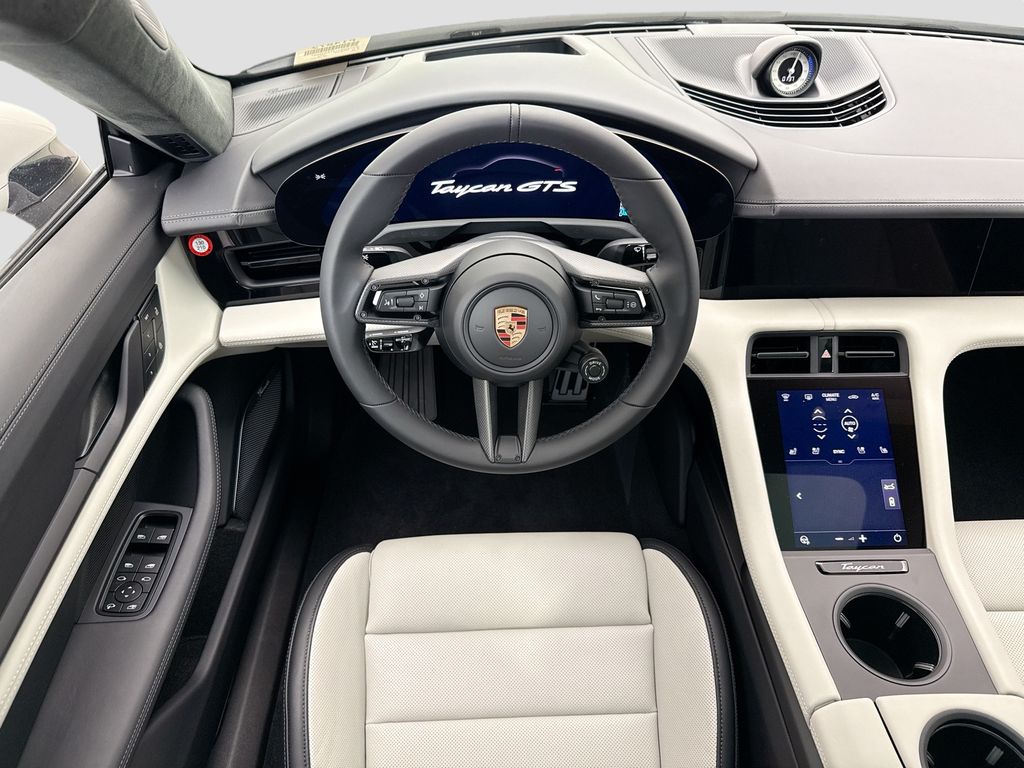 Thumbnail: 2026 Porsche Taycan - 13