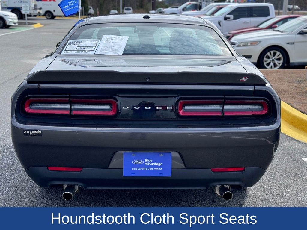 2023 Dodge Challenger SXT AWD