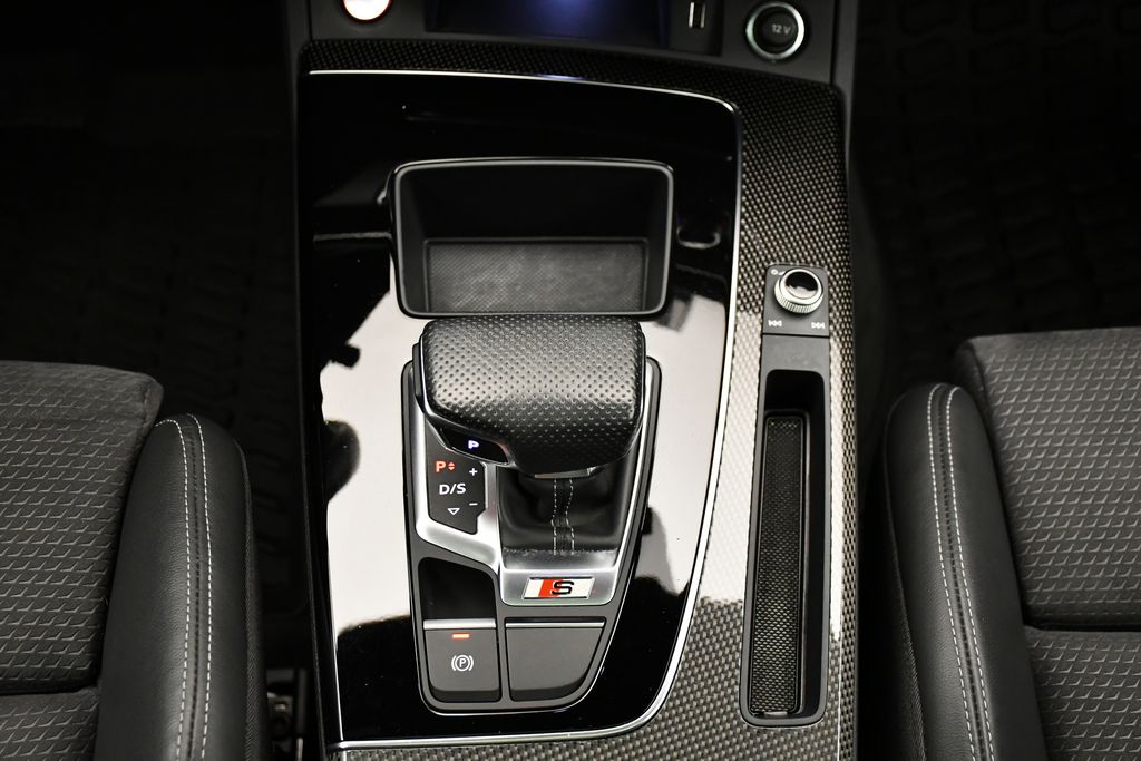 Thumbnail: 2023 Audi SQ5 - 29