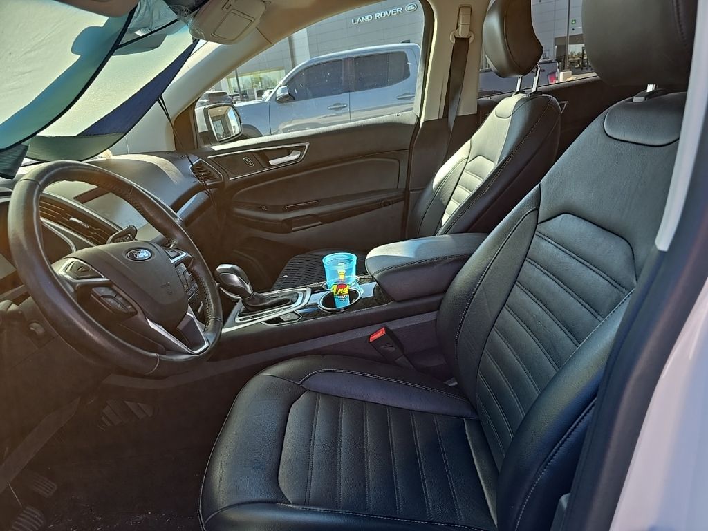 Thumbnail: 2015 Ford Edge - 4