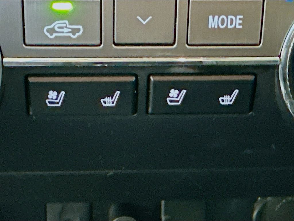 Thumbnail: 2018 Toyota Tundra - 20