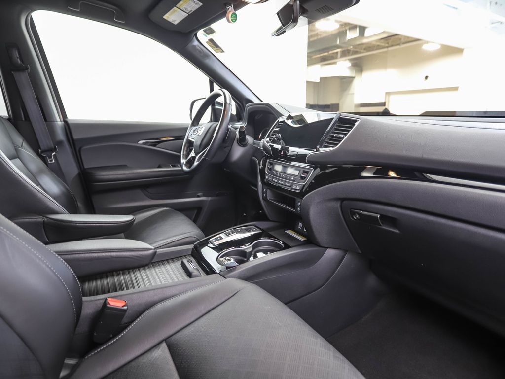 Thumbnail: 2022 Honda Passport - 28