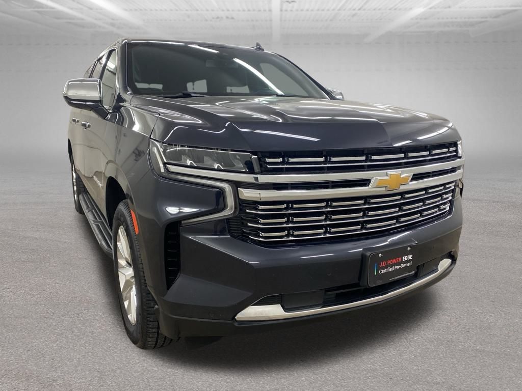 2023 Chevrolet Suburban Premier photo