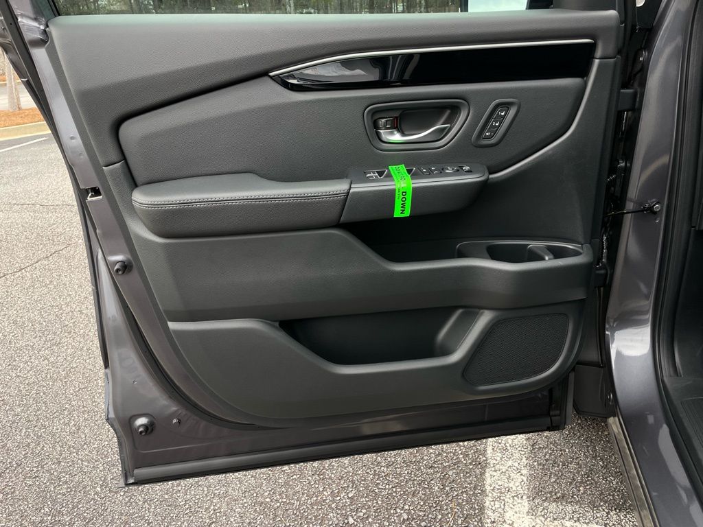 Thumbnail: 2026 Honda Pilot - 24