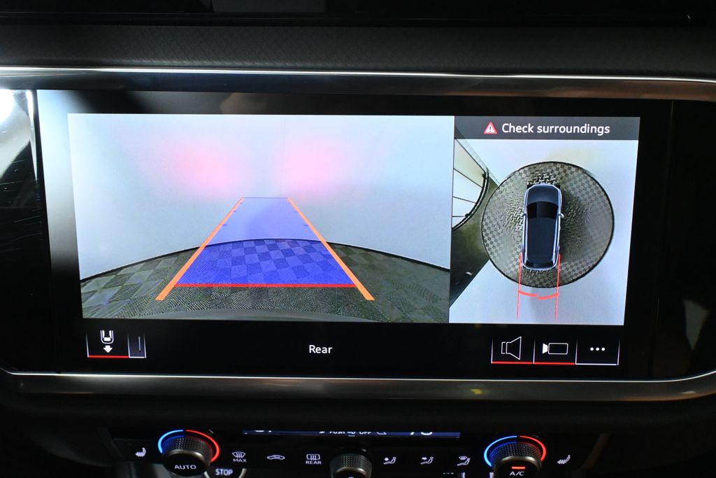 Thumbnail: 2025 Audi Q3 - 25