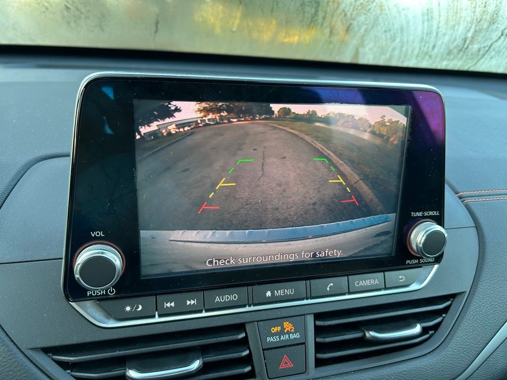 Thumbnail: 2020 Nissan Altima - 25