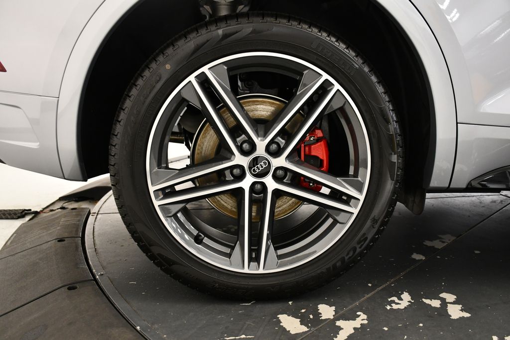 2025 Audi Q5  16