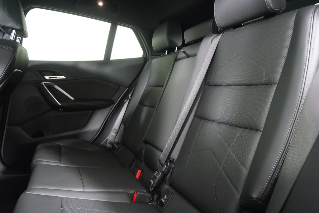 Thumbnail: 2026 BMW X2 - 15