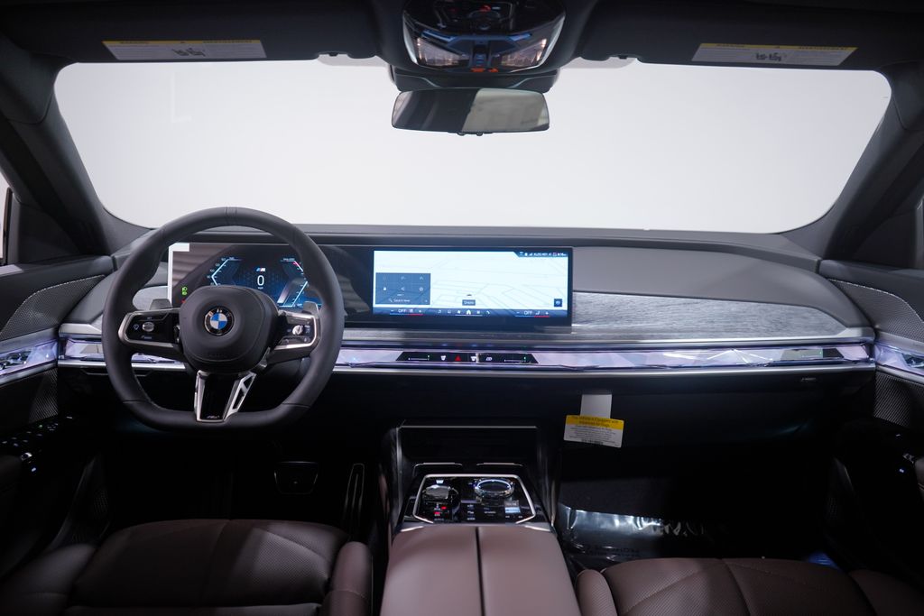 2025 BMW 7 Series 740i 10
