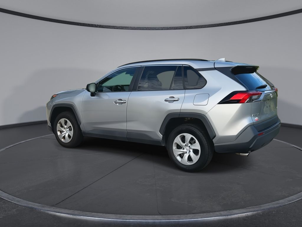 Thumbnail: 2021 Toyota RAV4 - 6