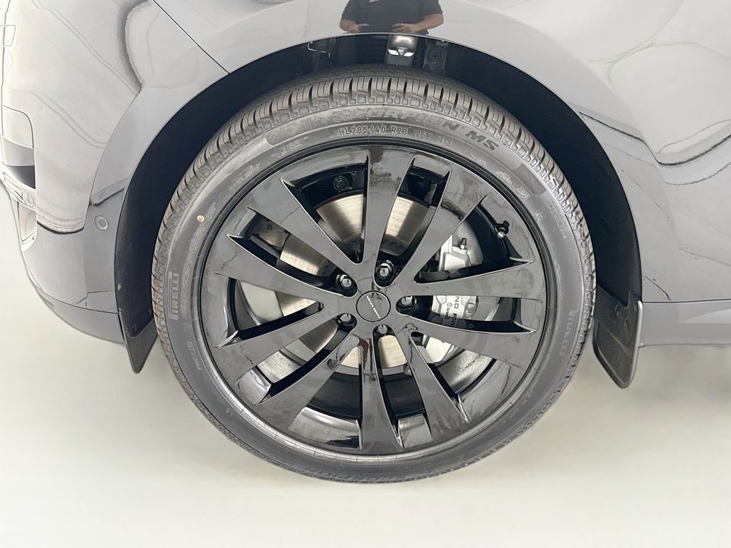 New 2026 Black Land Rover SE image 29