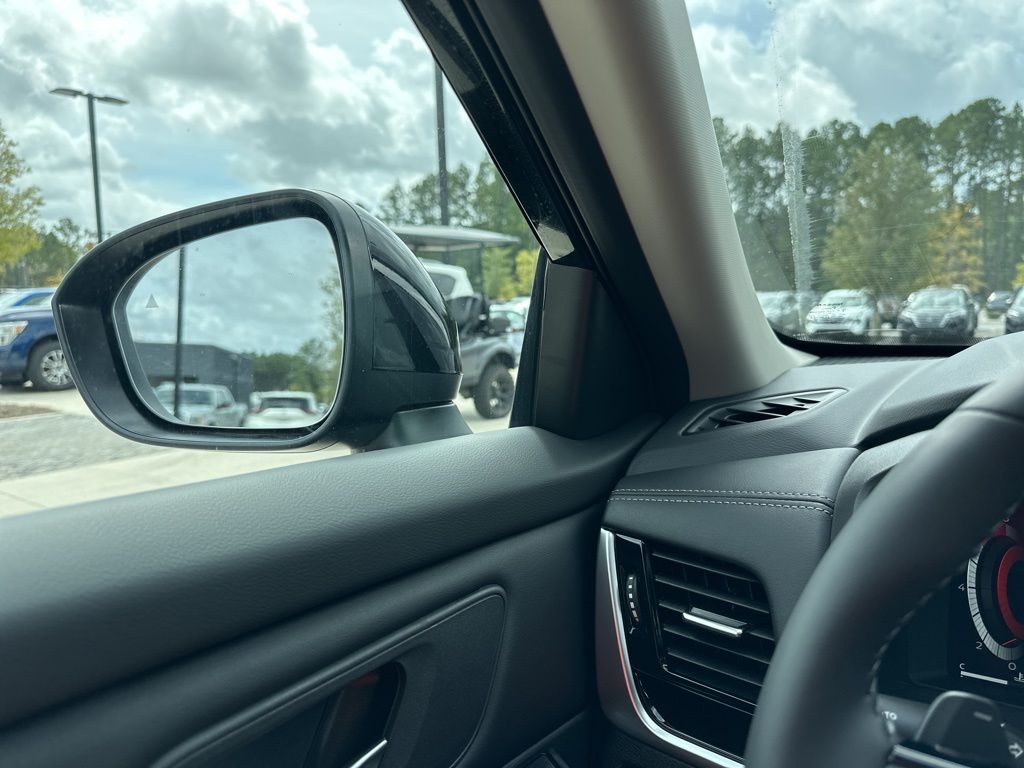 2025 Super Black Nissan Rogue SL FWD SUV