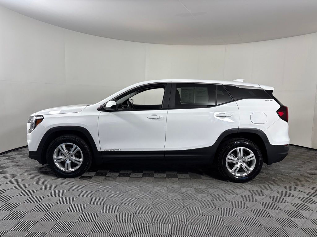 Thumbnail: 2024 GMC Terrain - 14