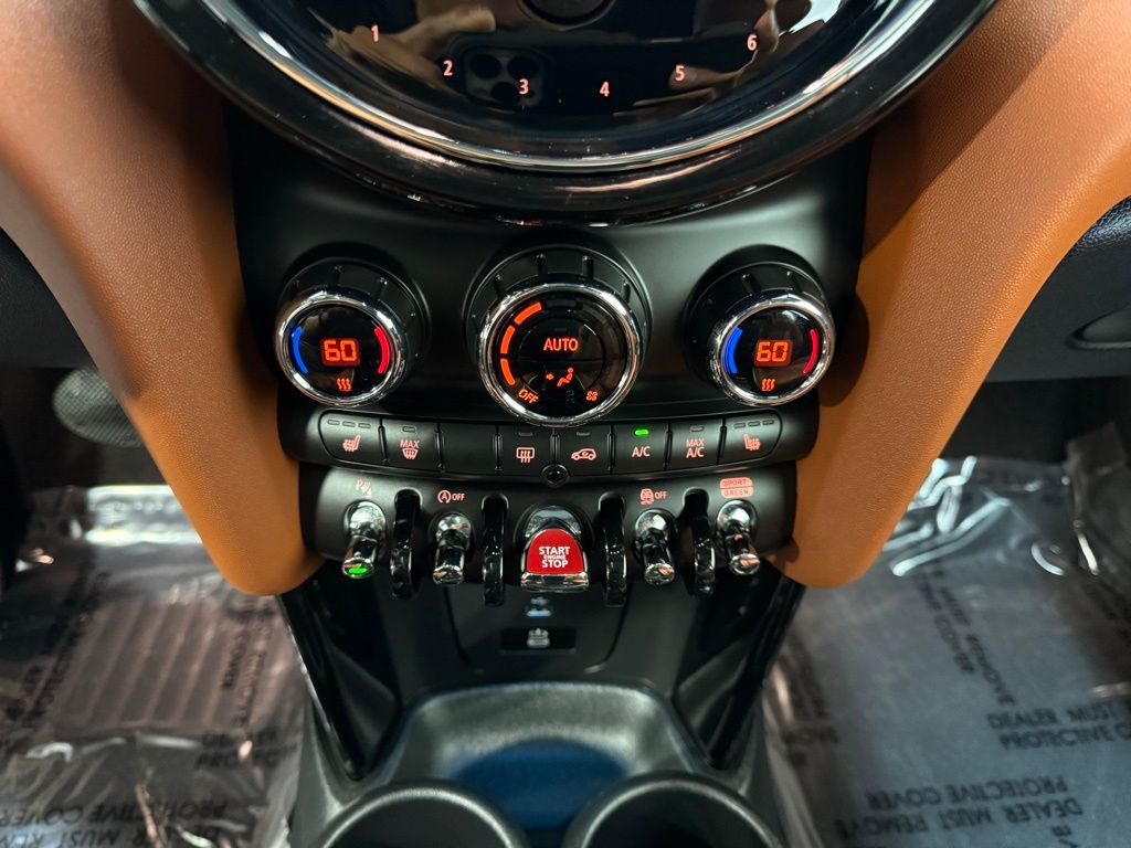 2023 MINI Cooper Base 19
