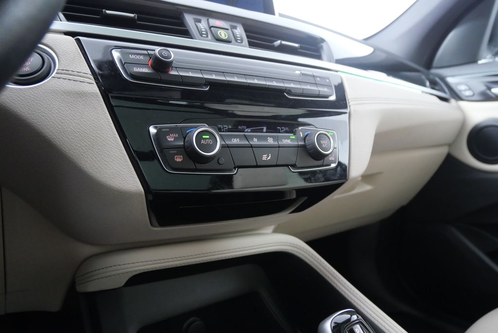 2022 BMW X1 sDrive28i 23