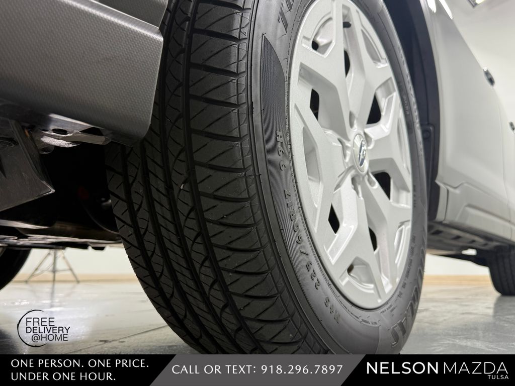 Used 2024 Gray Subaru Base image 12