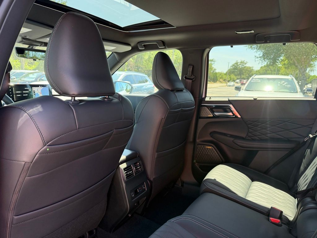 New 2026 Mitsubishi Outlander SUV