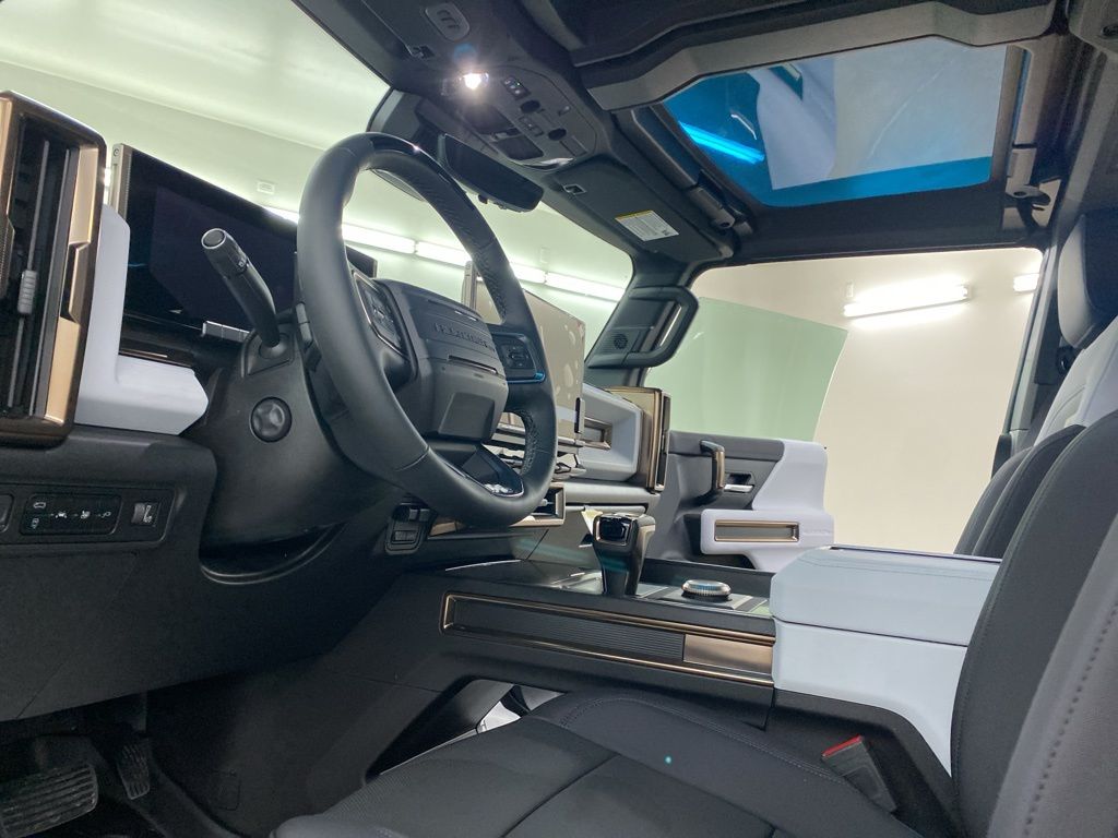 2025 GMC HUMMER EV SUV 2X photo