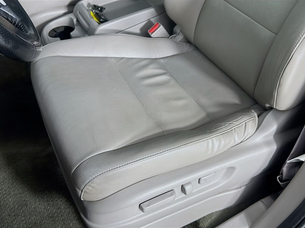 Used Car 2016 Honda Odyssey  Ex-l For Sale Under $15,000 In Austin, Texas