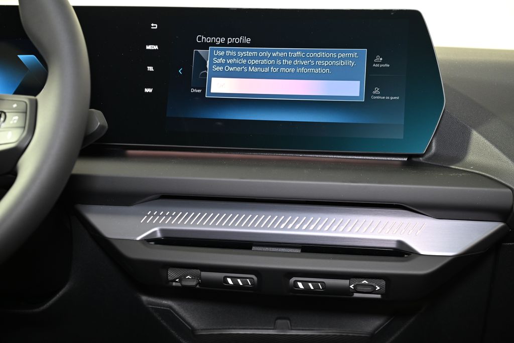 Thumbnail: 2025 BMW 2 Series - 18