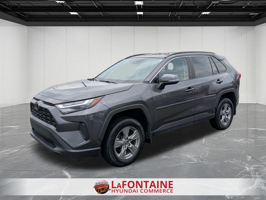 2023 Toyota RAV4 XLE