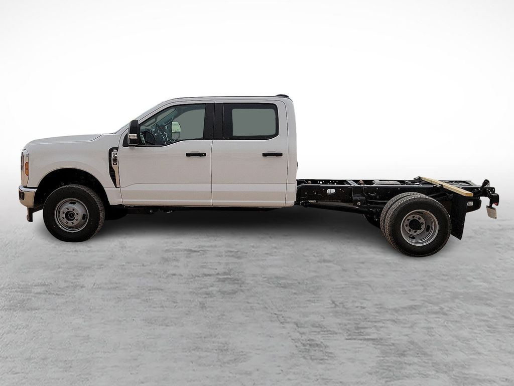 New 2026 White Ford XL image 6