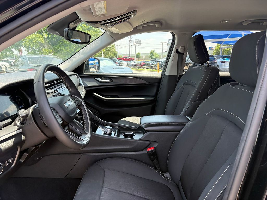 Used Car 2023 Jeep Grand Cherokee L  Laredo For Sale Under $25,000 In San Marcos, Texas