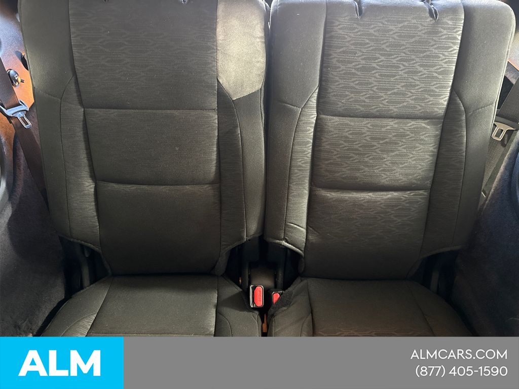 Used 2022 Red Dodge SXT image 25