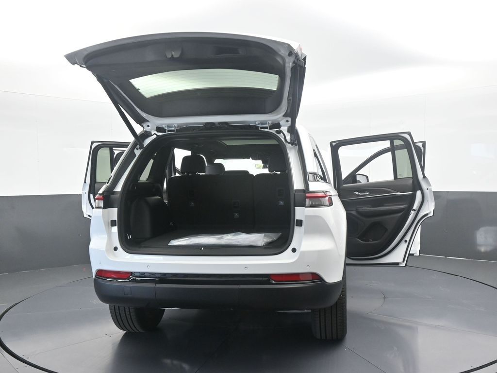 New 2025 Bright White Clearcoat Jeep Limited image 69