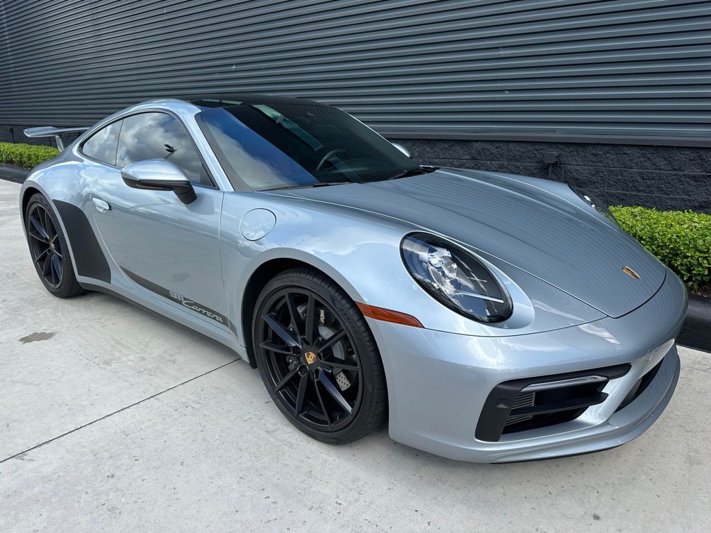 Thumbnail: 2021 Porsche 911 - 11