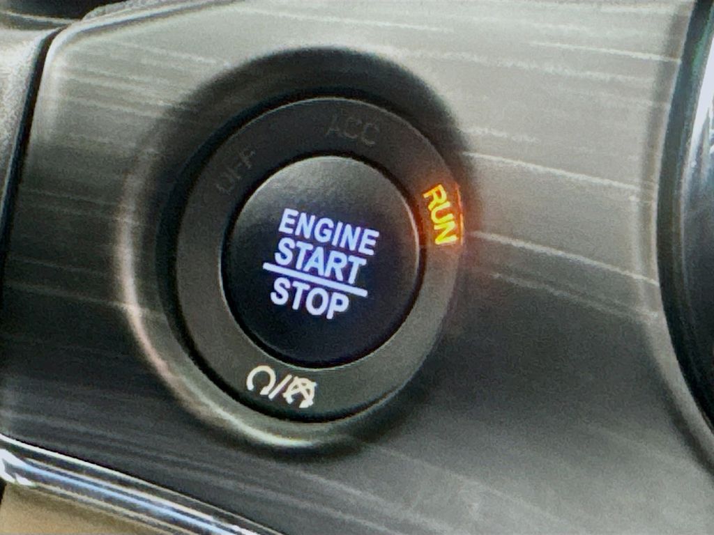 Used Car 2020 Jeep Grand Cherokee  Limited For Sale Under $20,000 In Austin, Texas