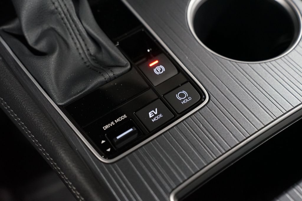 Thumbnail: 2026 Toyota Sienna - 22