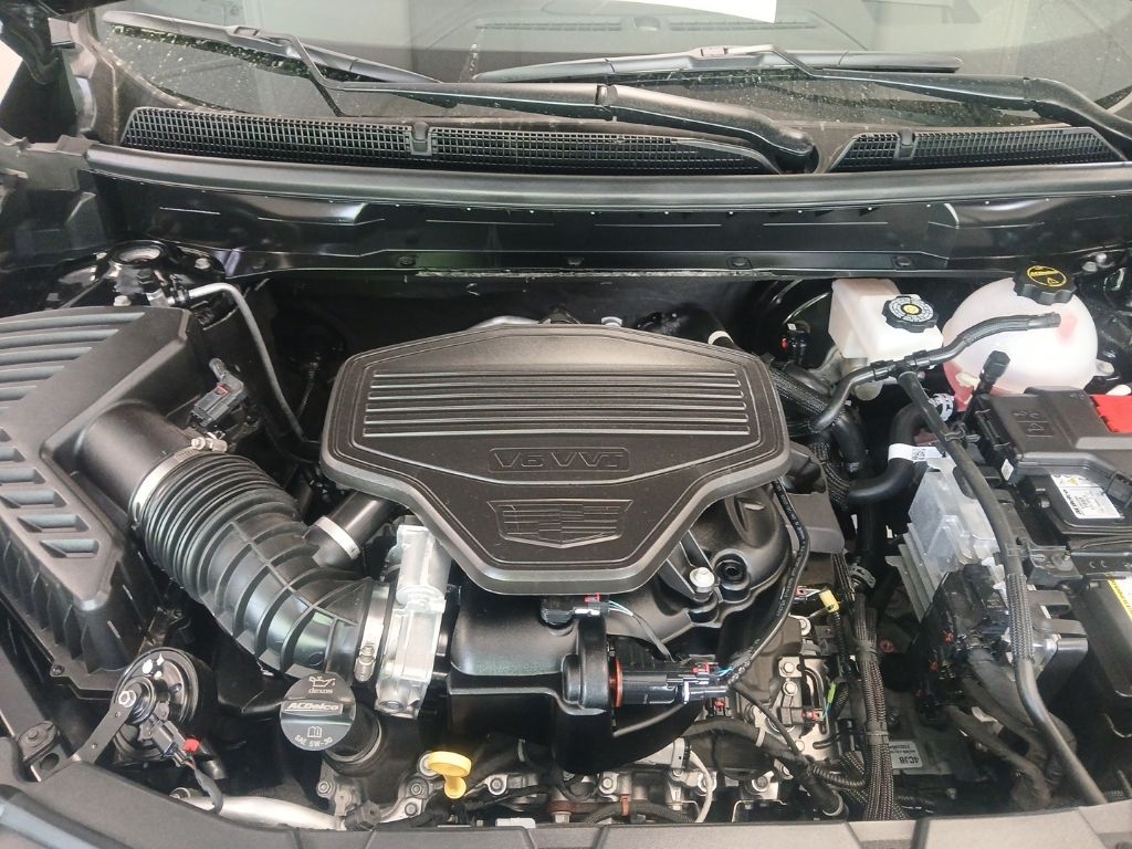 used 2025 Cadillac XT5 car, priced at $49,450