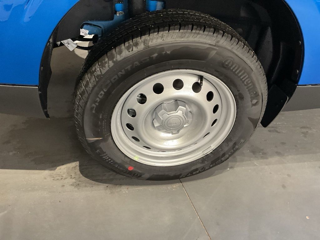 New 2025 Blue Ford XL image 18