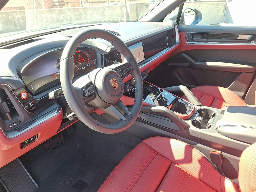 Thumbnail: 2026 Porsche Cayenne - 4