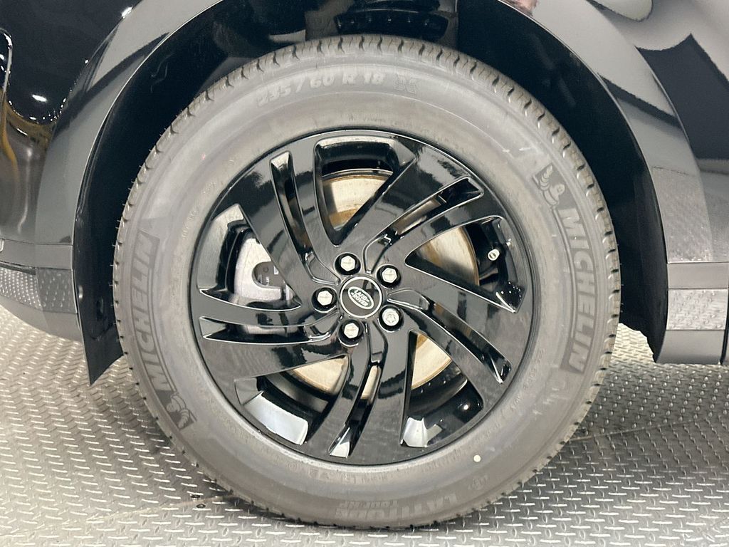 2026 Land Rover Range Rover Evoque S 5