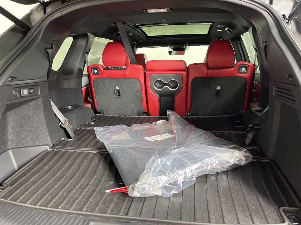 Thumbnail: 2026 Acura MDX - 22