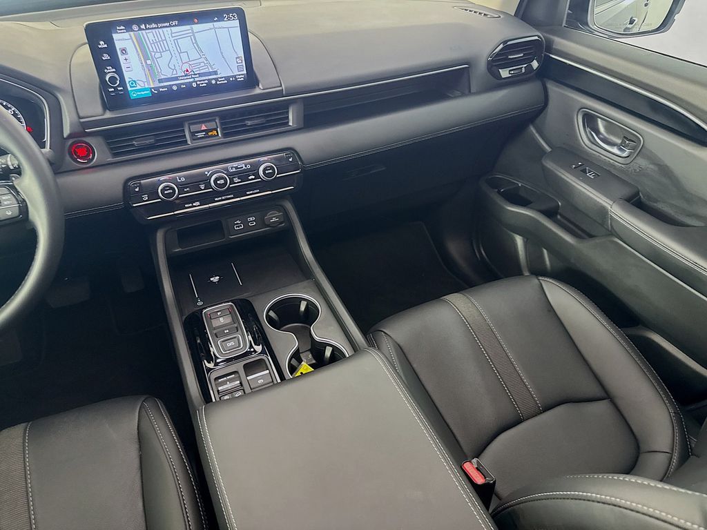 Used Car 2025 Honda Pilot  Touring For Sale Under $50,000 In Austin, Texas