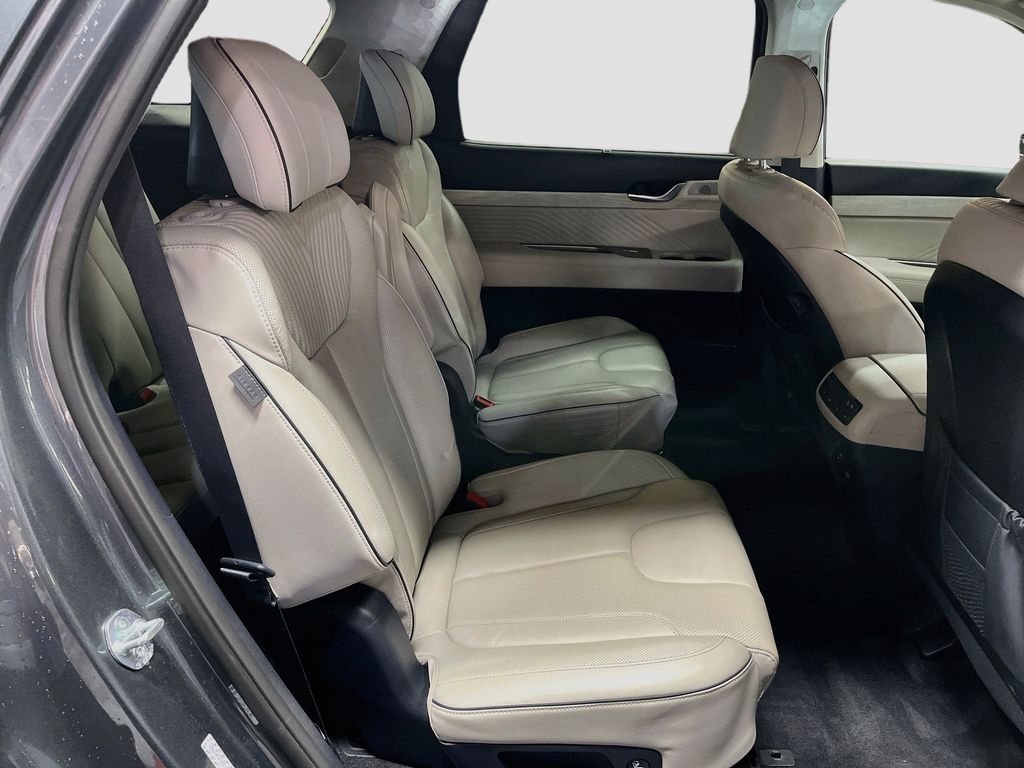 Used 2023 Gray Hyundai Calligraphy image 30