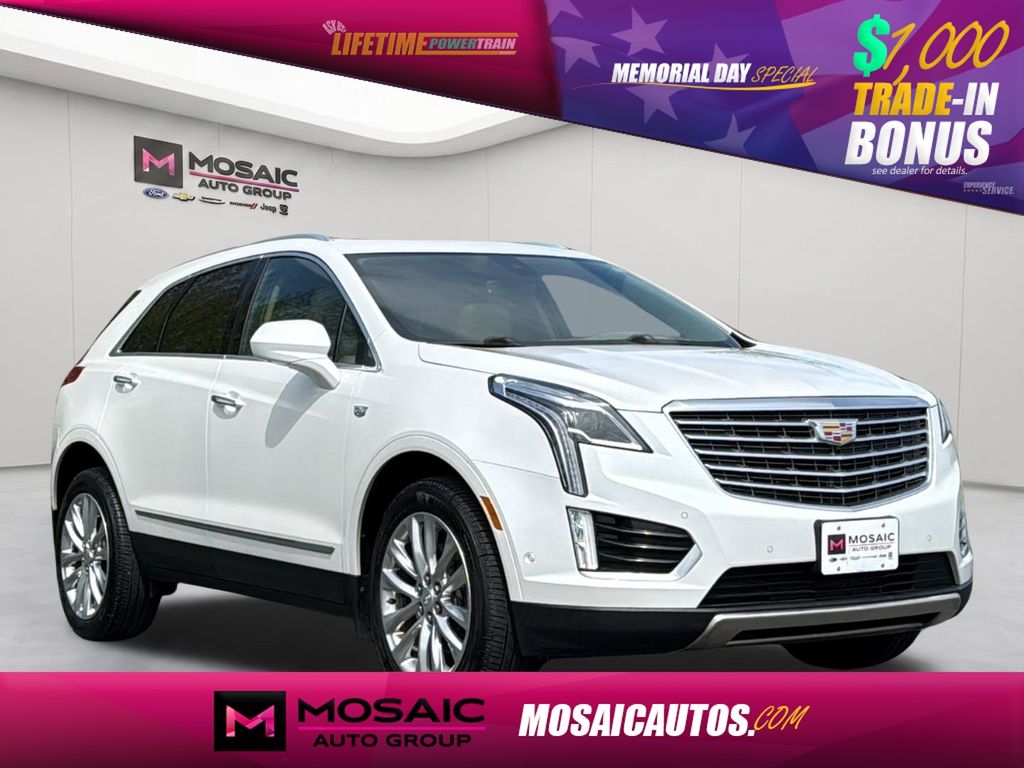 2018 Cadillac XT5 AWD Platinum's photo