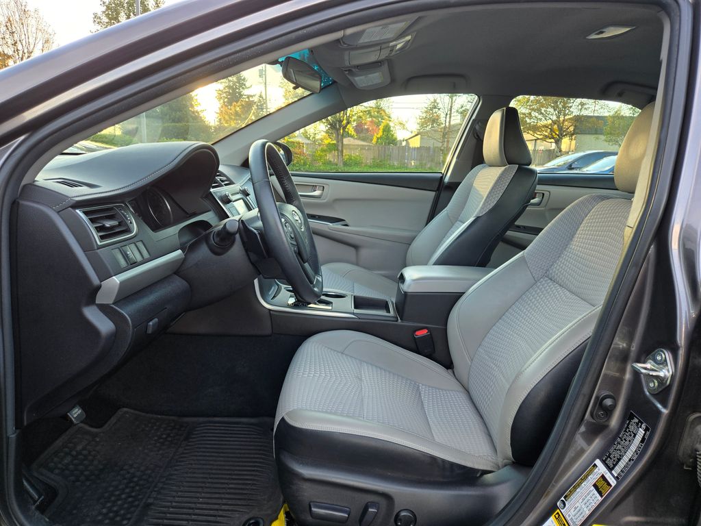 2015 Toyota Camry SE