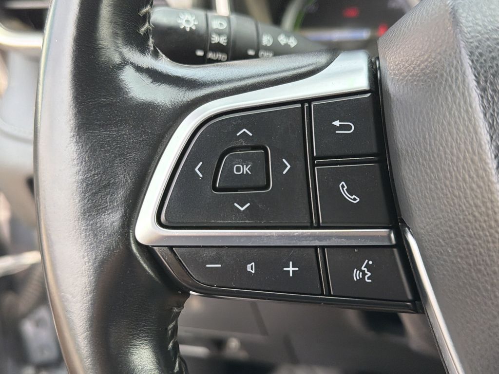 Used 2021 Toyota Highlander Hybrid SUV