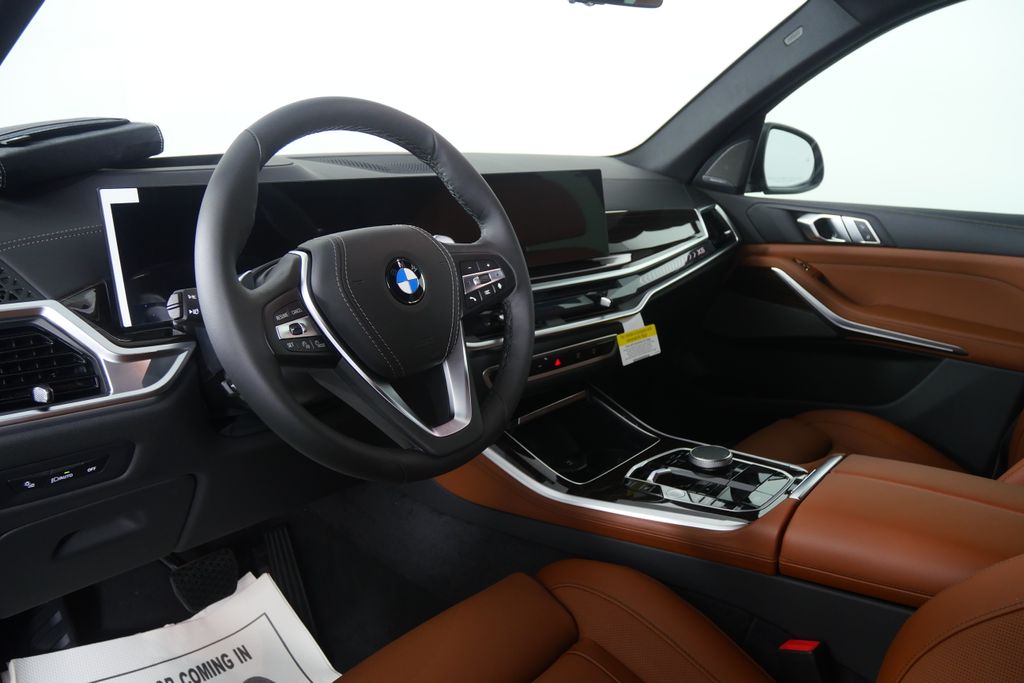 Thumbnail: 2026 BMW X5 - 13