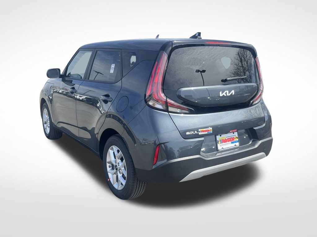 2025 Kia Soul S photo