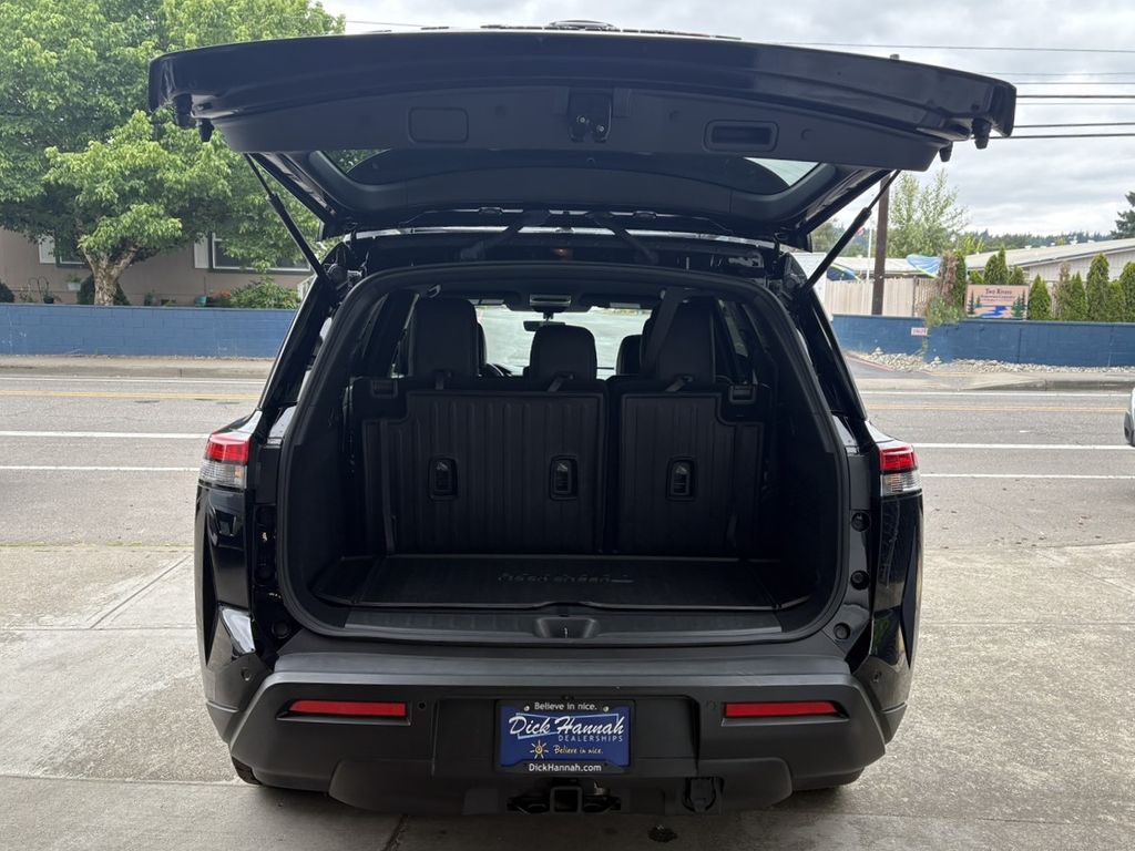 2023 Nissan Pathfinder Rock Creek