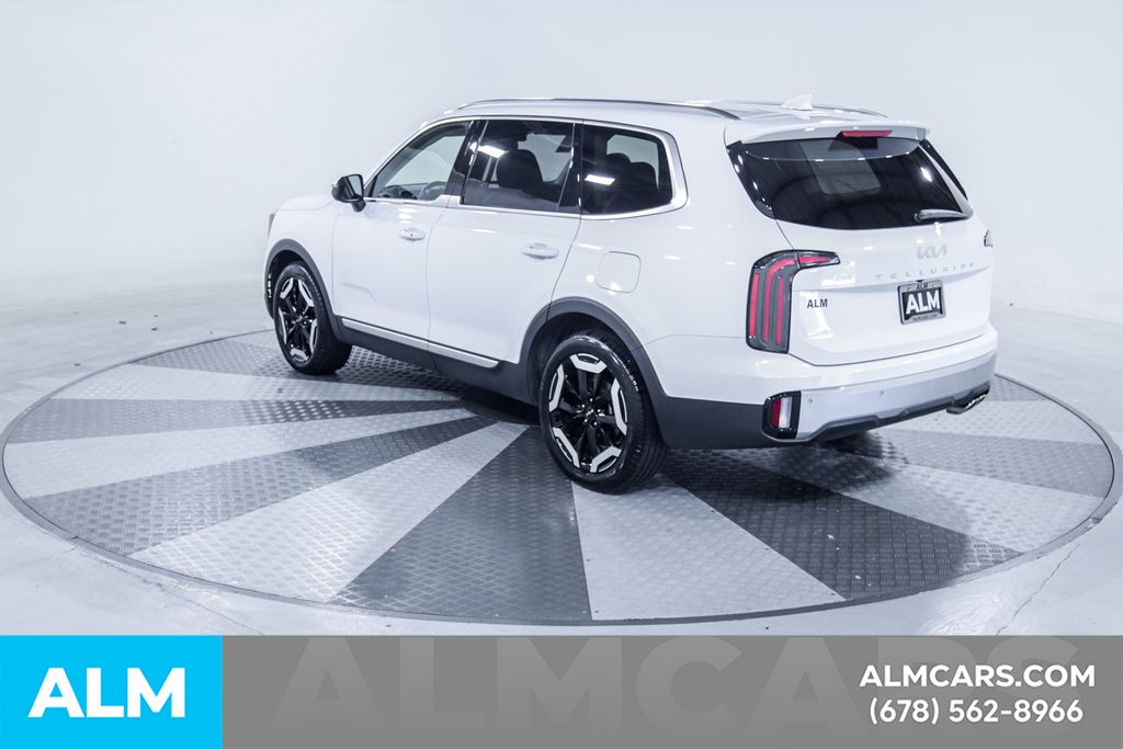 Used 2024 White Kia EX image 7