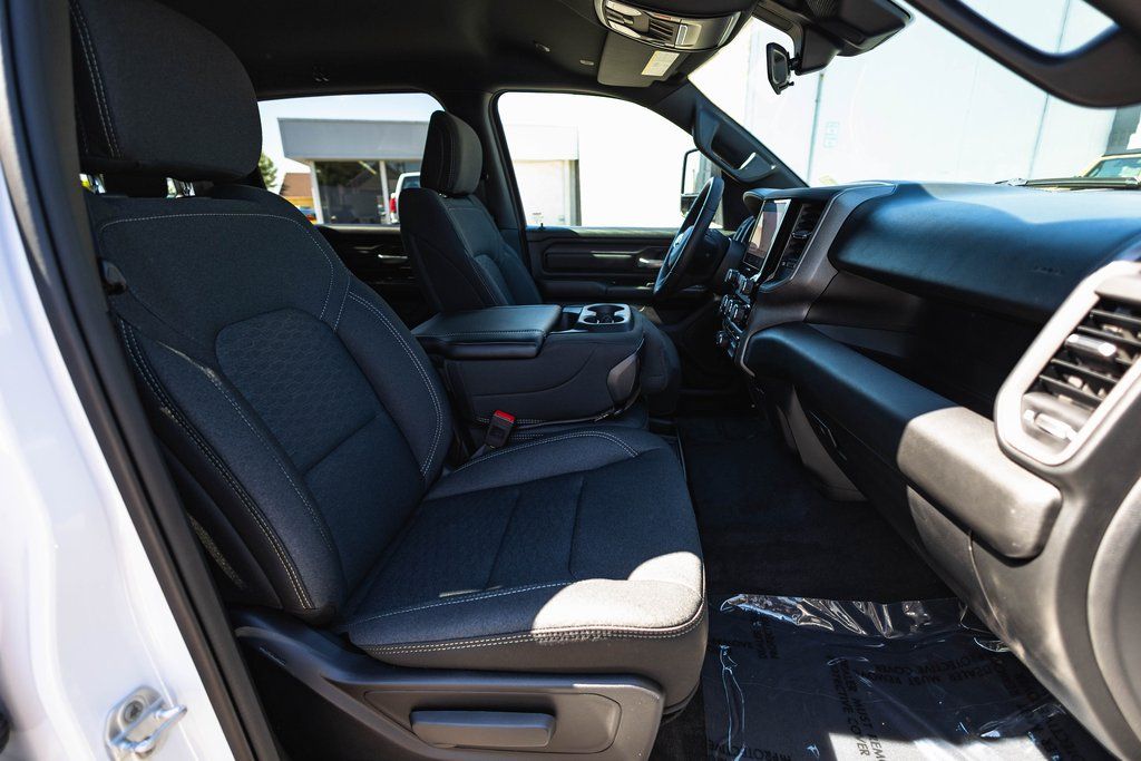 2026 Ram 1500 Tradesman thumbnail 27