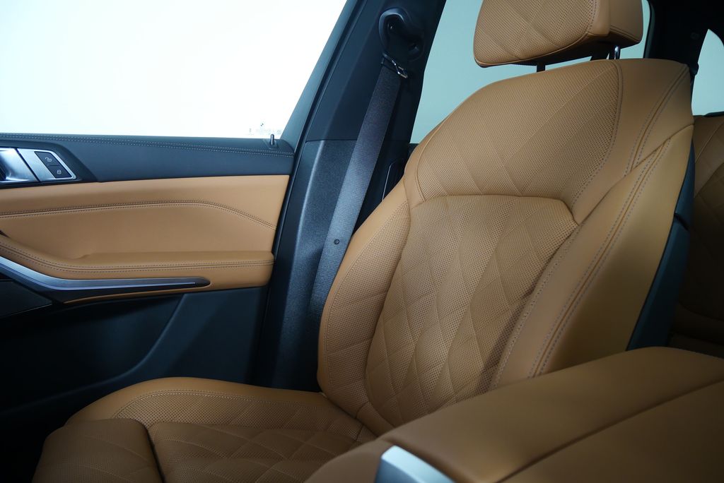 Thumbnail: 2026 BMW X5 - 28