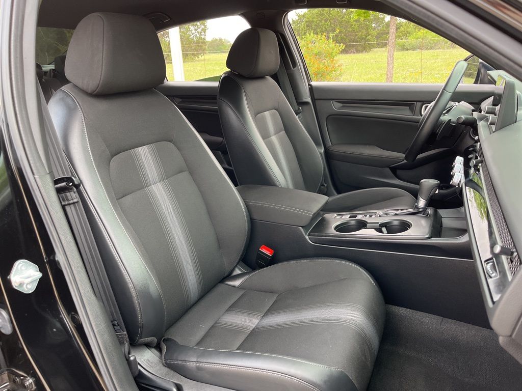 2024 Honda Civic Sport 28